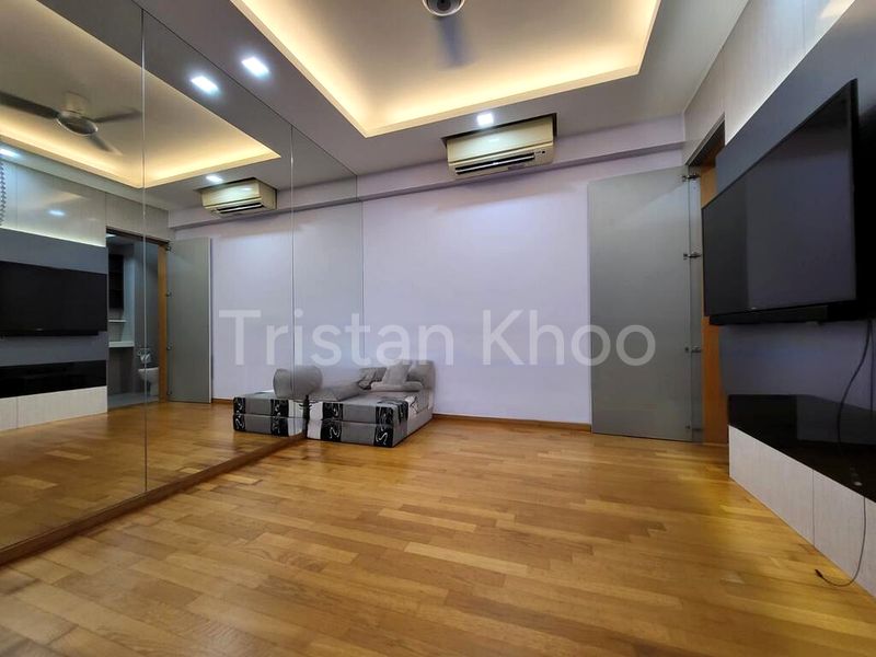 5 Bed Terraced House (Landed) for Sale in  Charlton Villas - Image 6